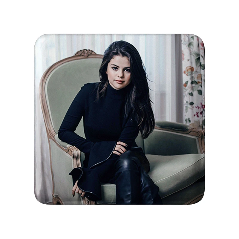 مگنت خندالو طرح سلنا گومز Selena Gomez  مدل مربعی کد 19215