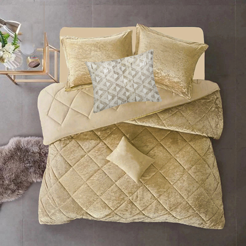 سرویس روتختی نوپه هوم مدل مخمل مینیمال کد M34 دو نفره 7 تکه به همراه روبالشی طرح دار مینیمال