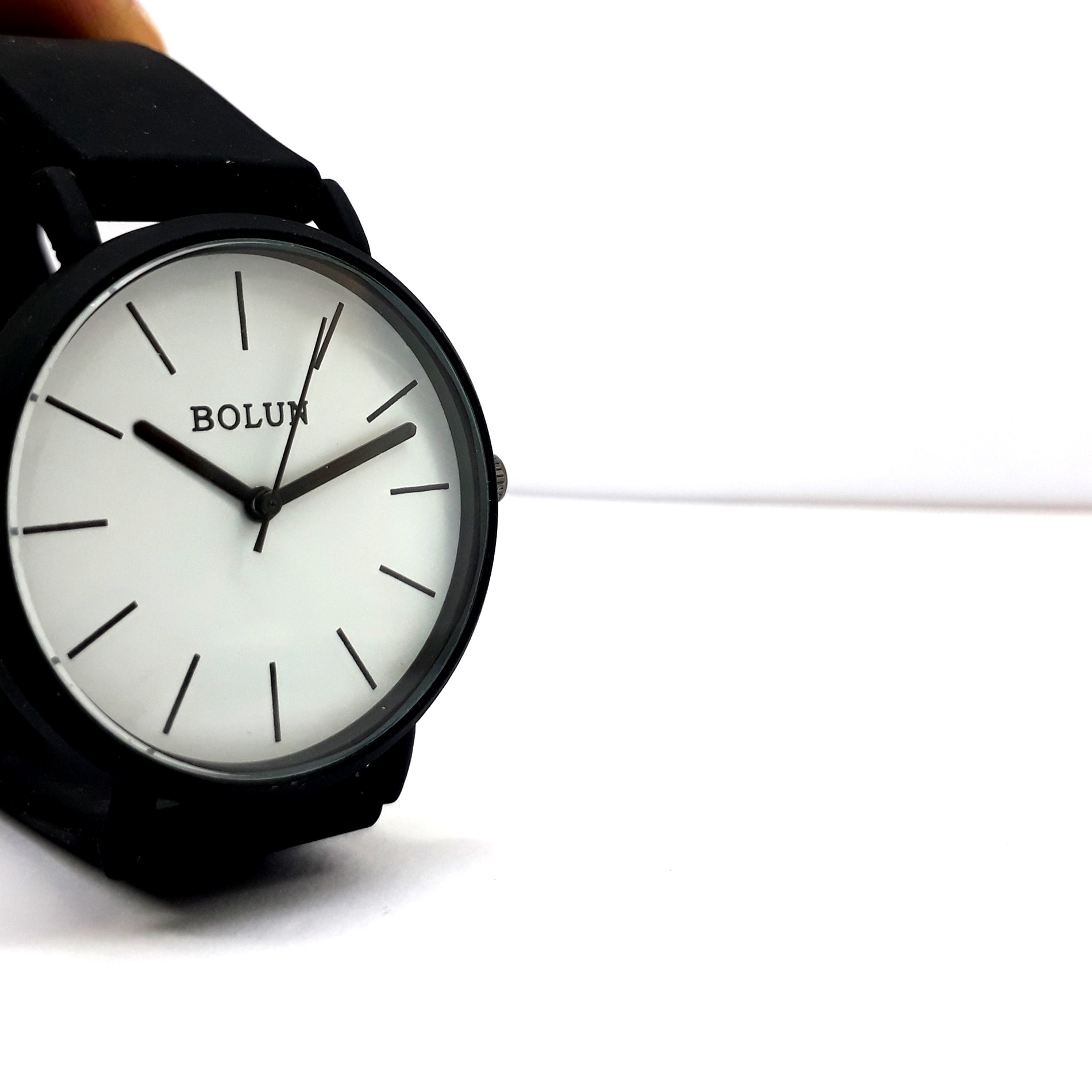 ساعت مچی عقربه ای بلون کد 123