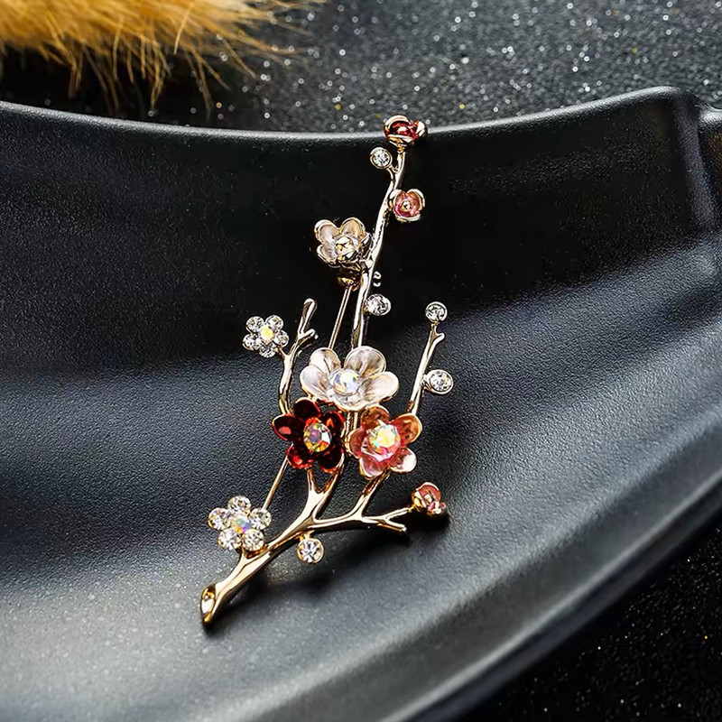 گل سینه زنانه مدل شاخه گل کد 00704