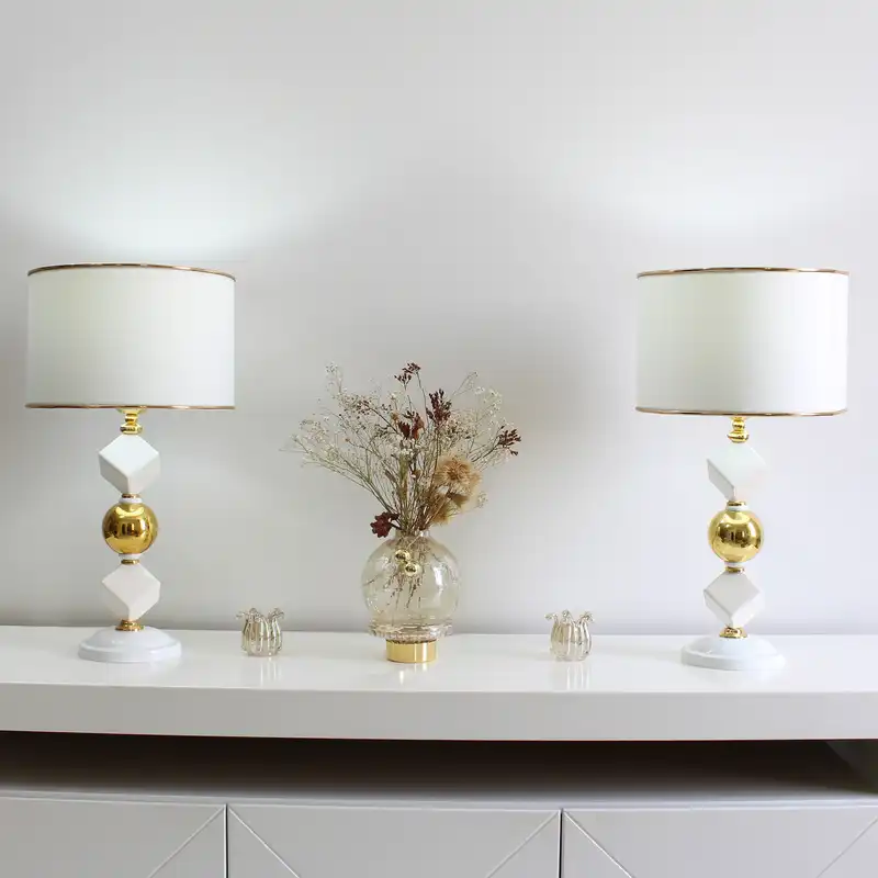 آباژور رومیزی مدل ویانا