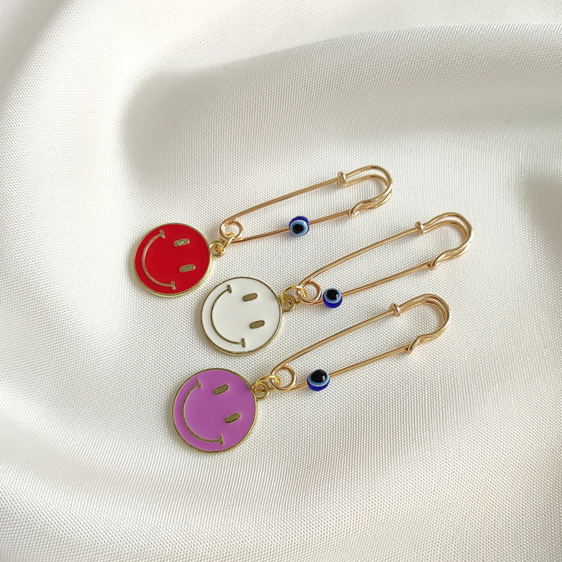 سنجاق سینه دخترانه لیمونار گالری مدل لبخند