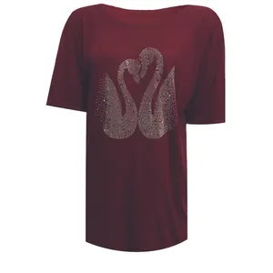 تی شرت آستین کوتاه زنانه مدل فانریپ نگینی دو قو کد  DKCOP 261 رنگ زرشکی 