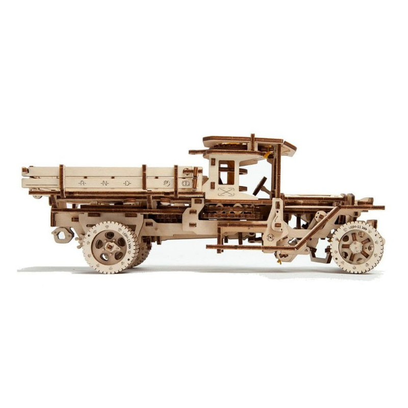 ساختنی مدل ماکت چوبی ماشین کد M69
