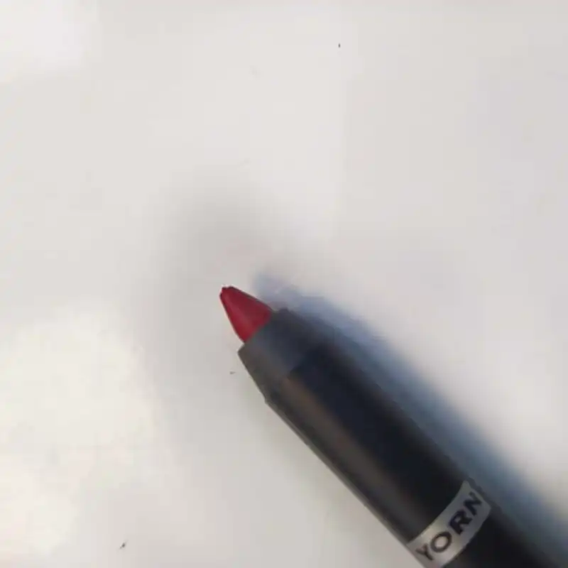 مداد لب یورن مدل LAFARME شماره 109