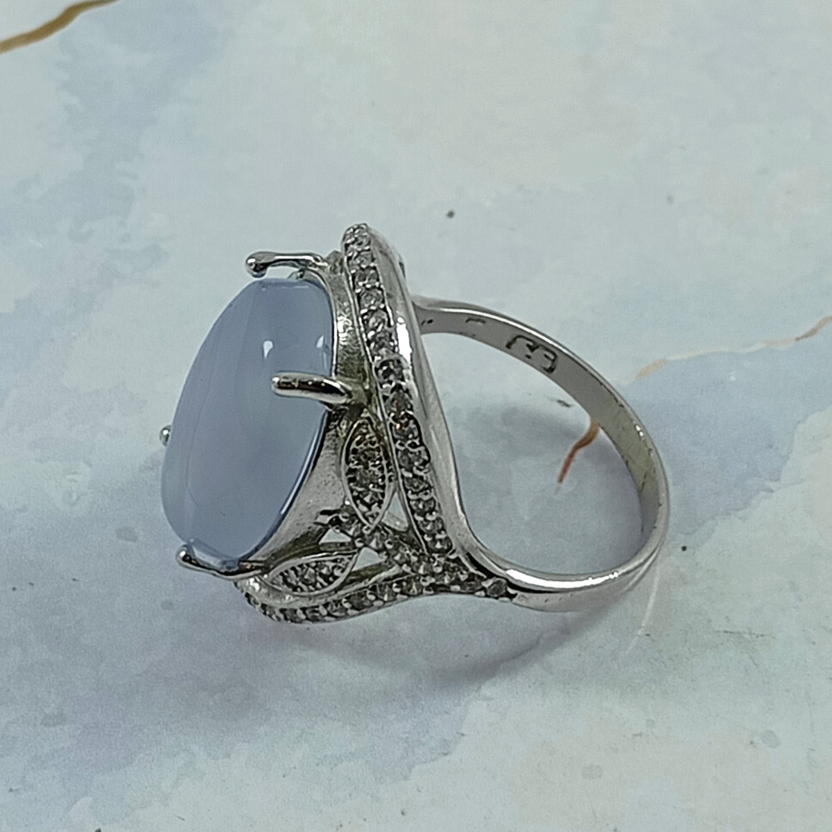 انگشتر نقره زنانه سلین کالا مدل عقیق کبود یمنی سوسنی کد 1