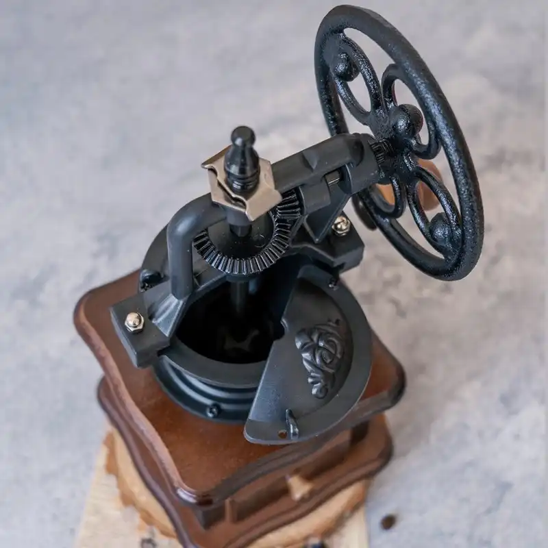 آسیاب دستی قهوه مدل چرخ دنده