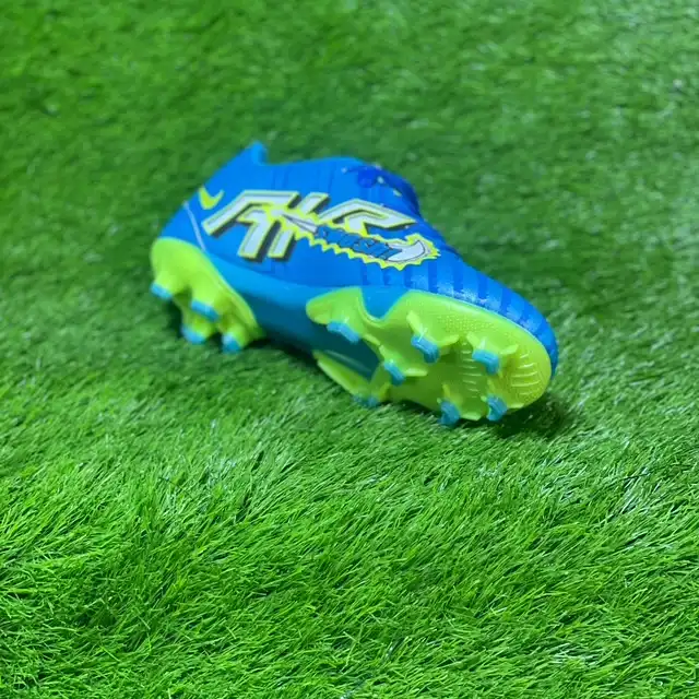 کفش فوتبال پسرانه مدل استوک دار چمن 0026N