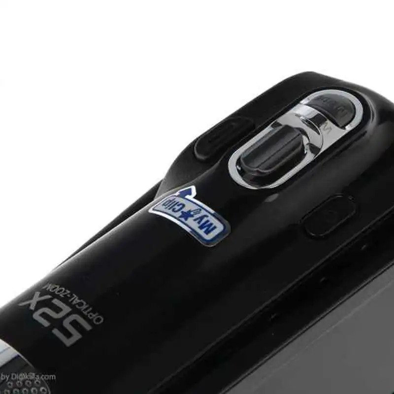 دوربین فیلم برداری سامسونگ مدل HMX-F810 به همراه کارت حافظه 64GB