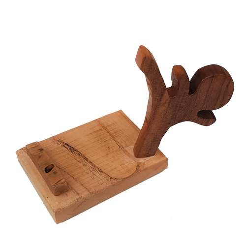 پایه نگهدارنده گوشی موبایل  چوبی طرح تکواندو