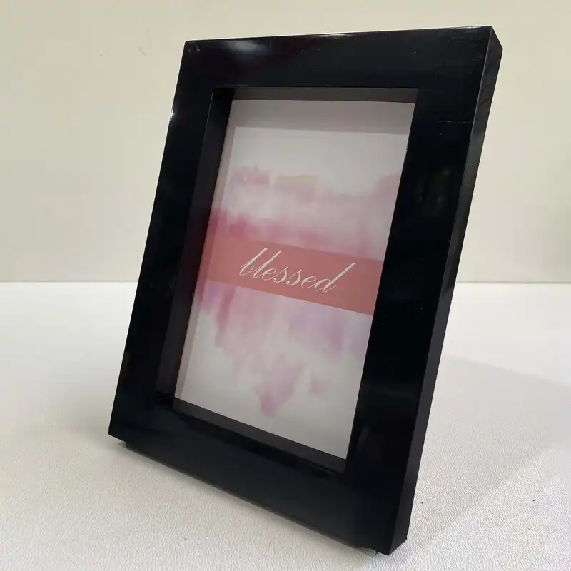 قاب عکس مدل ایرانا2 1318