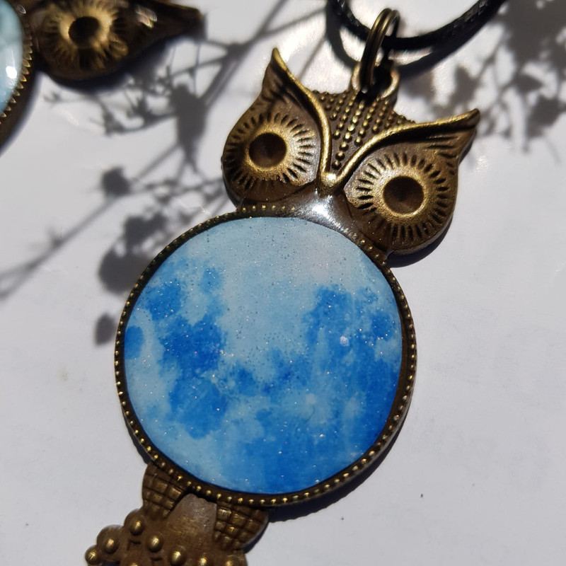 گردنبند دخترانه مدل رزینی جغد شبتاب 004