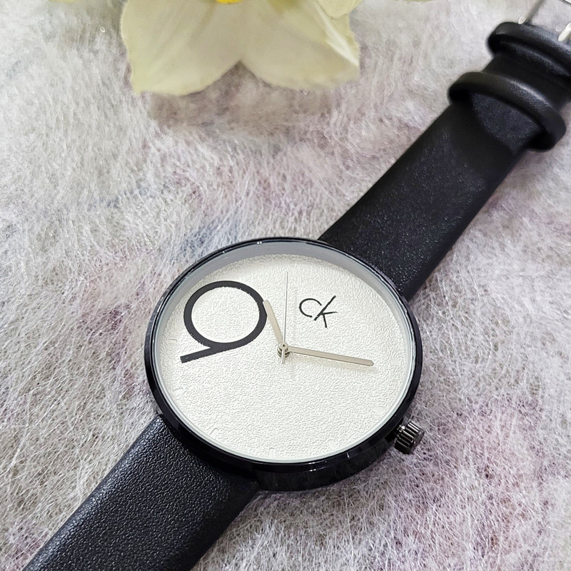 ساعت مچی عقربه ای مدل بچگانه کد 01 ساعت مچی عقربه ای مدل بچگانه کد 01