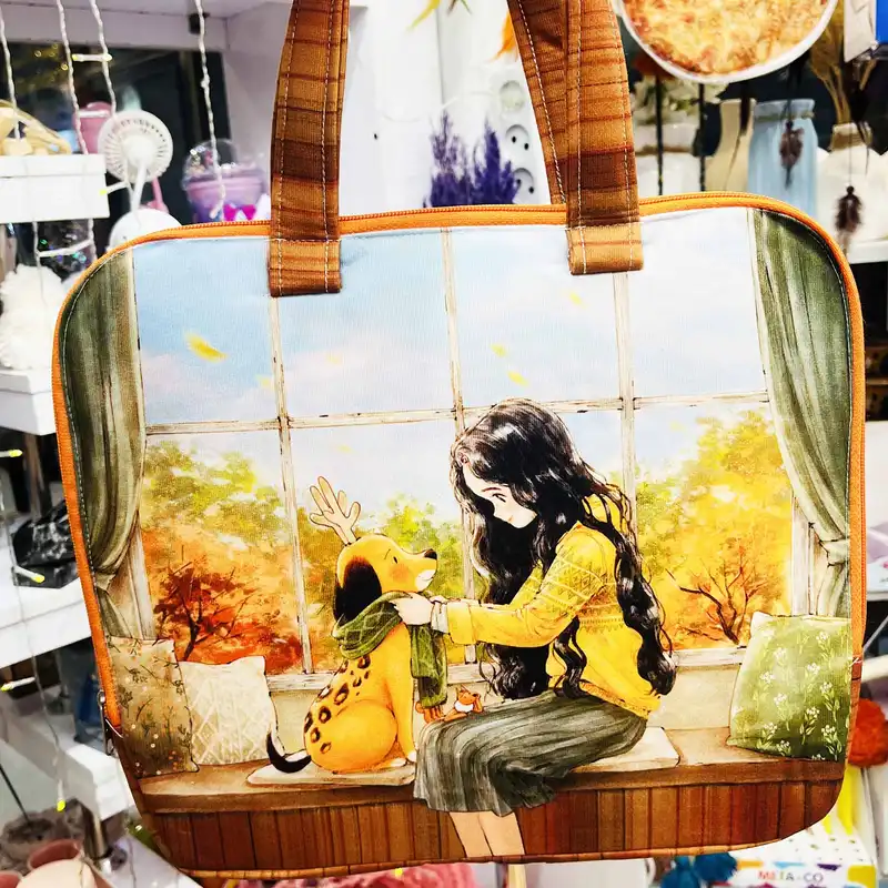 کیف دستی زنانه مدل دختر جنگل مهربان کد 011