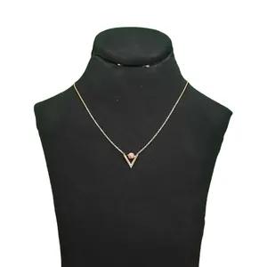 گردنبند نقره زنانه مدل هرم ماداگاسکار