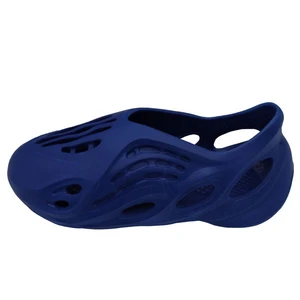 کفش ساحلی بچگانه مدل یزی فوم فضایی کد 1417-dbe