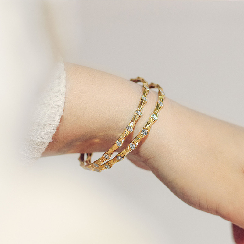 النگو طلا 18 عیار زنانه مدل عقیق سایز 1