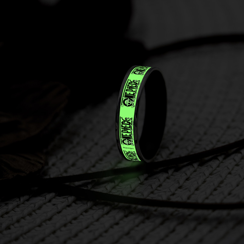 انگشتر ناکسیگو مدل شب تاب طرح One Piece کد RB15593