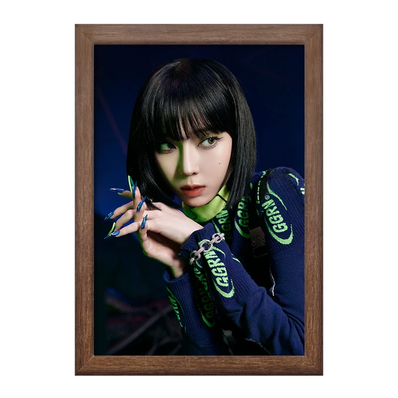 تابلو خندالو طرح وینتر گروه آسپا Aespa  کد 12483