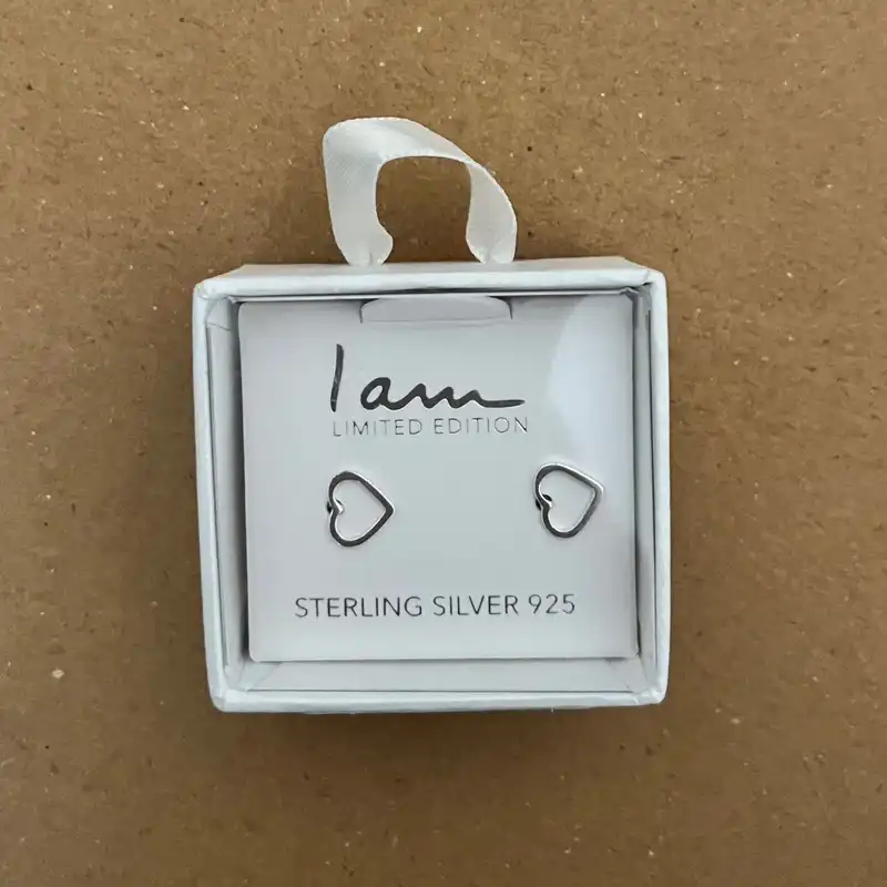 گوشواره نقره زنانه آی ام مدل قلب