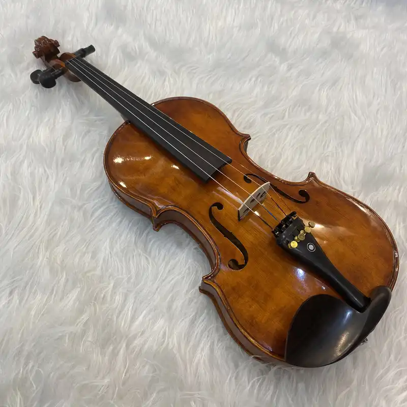 ویولن مدل دست ساز