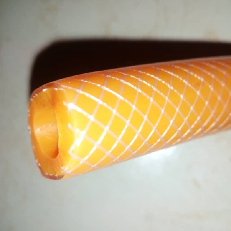 شلنگ آب کد 1/2