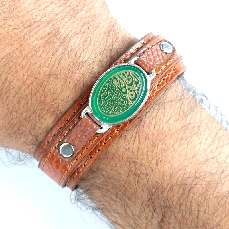 دستبند مدل چرم و عقیق طرح و ان یکاد کد 118