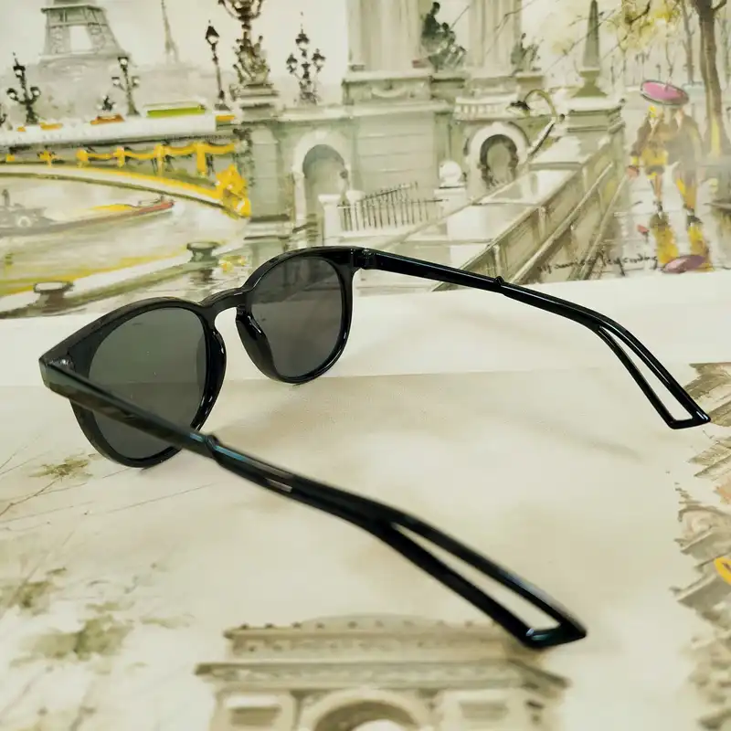 عینک آفتابی بچگانه مدل CH17 کد BL