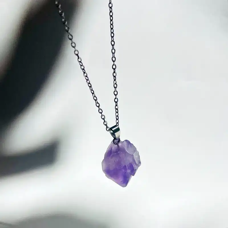 گردنبند زنانه مدل سنگ آمیتیس