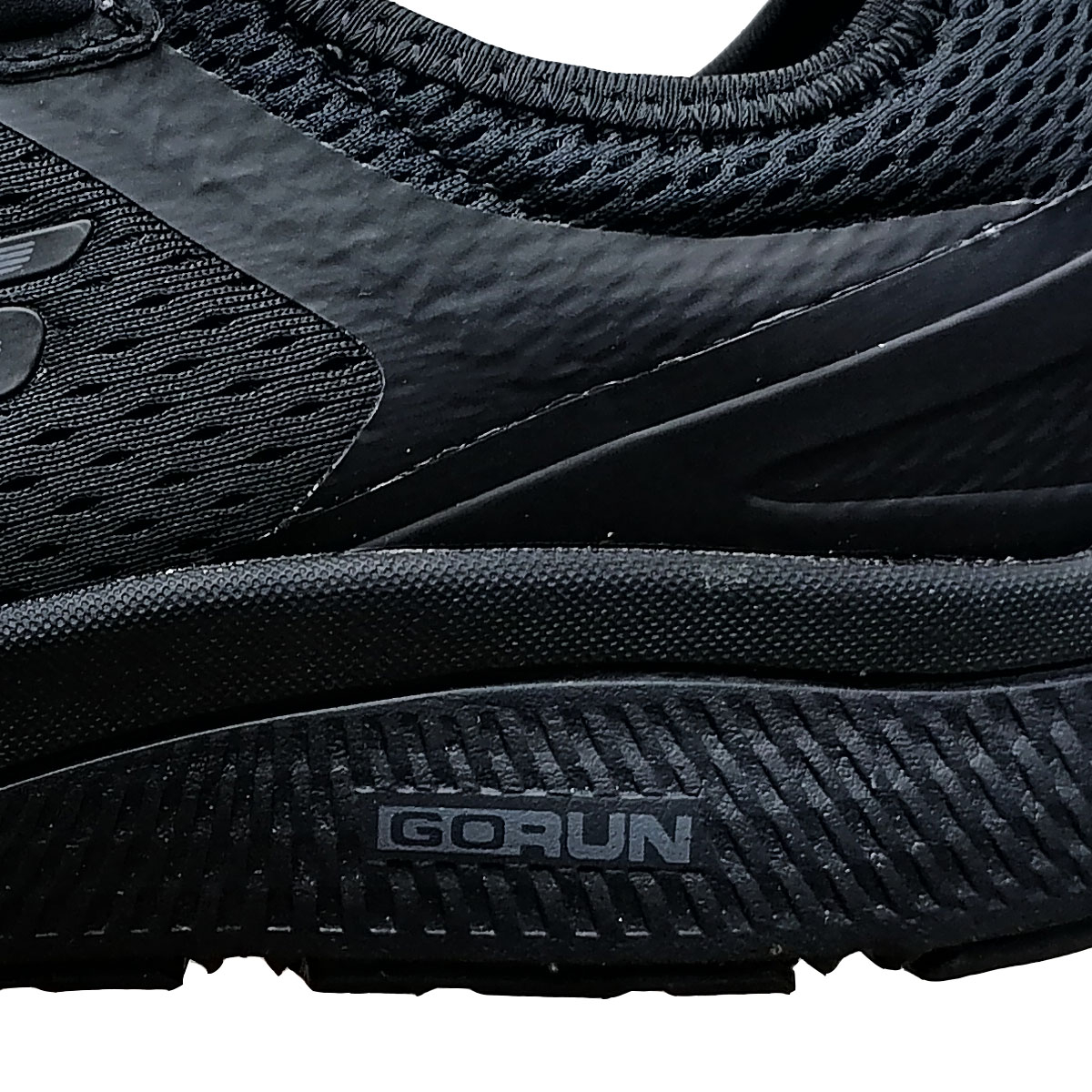 کفش پیاده روی اسکچرز مدل GO RUN