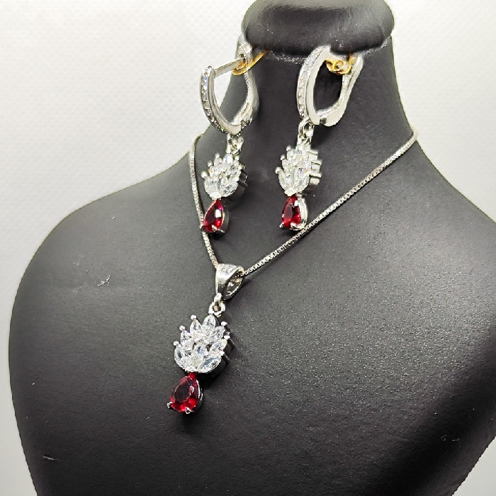 نیم ست نقره زنانه مدل سنگ یاقوت کد 7555