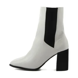 بوت زنانه ناستی گال مدل NB1157
