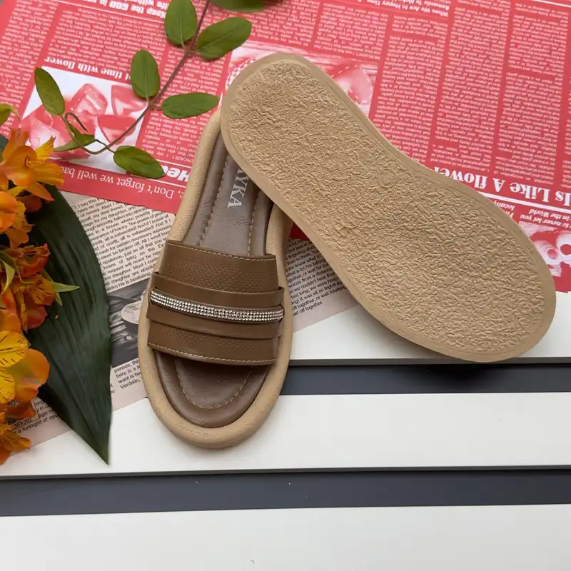 دمپایی زنانه رایکا طب مدل ژاله BR