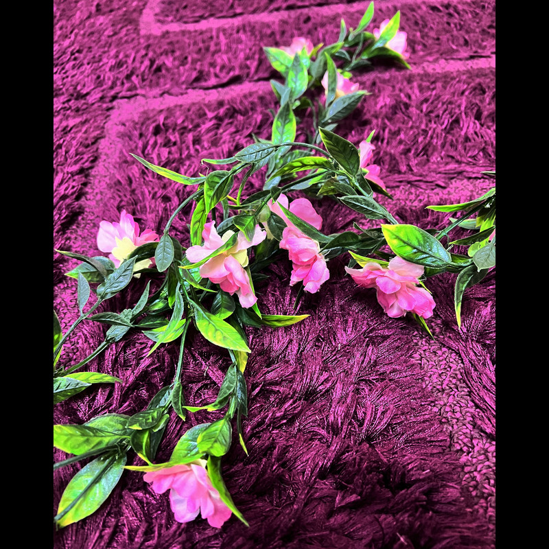 گل مصنوعی مدل ریسه گلدار گل مصنوعی مدل ریسه گلدار