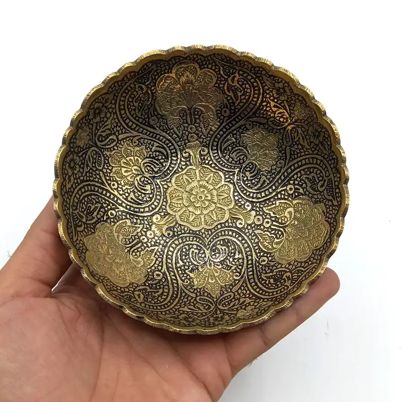 کاسه برنجی مدل گل مشکی  طلایی کد 1034
