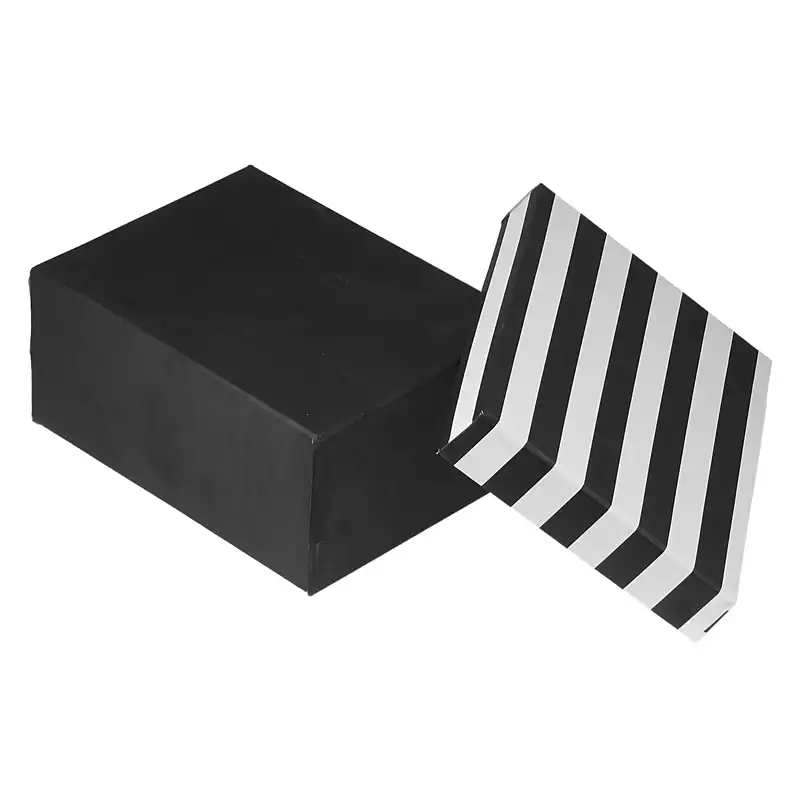 جعبه هدیه مدل راه راه کد 3