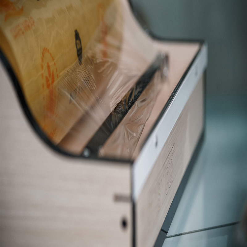 دستگاه سلفون کش ایزیکات کدAt 1001