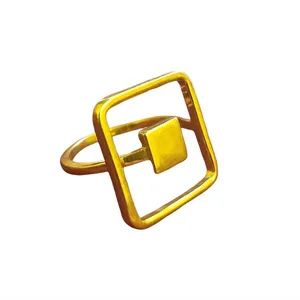 انگشتر زنانه مدل مربع