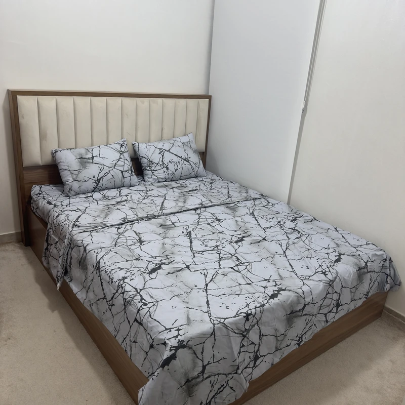 سرویس ملحفه 2 نفر 4 تکه ناتوسا مدل آذرخش