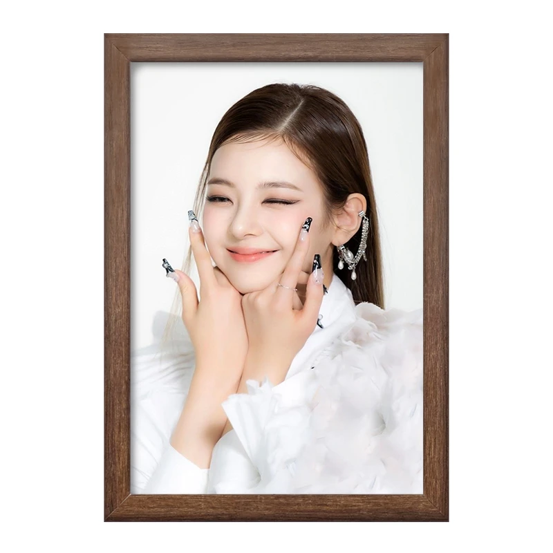 تابلو خندالو طرح لیا گروه ایتزی ITZY  کد 20195