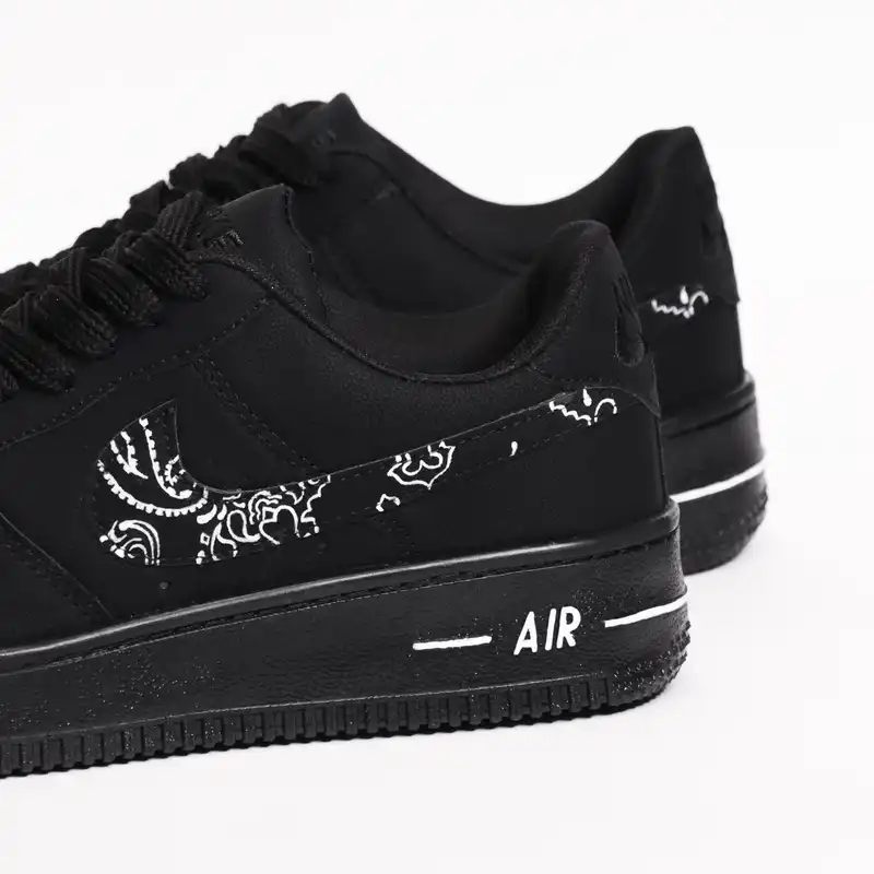 کفش پیاده روی مدل bandana