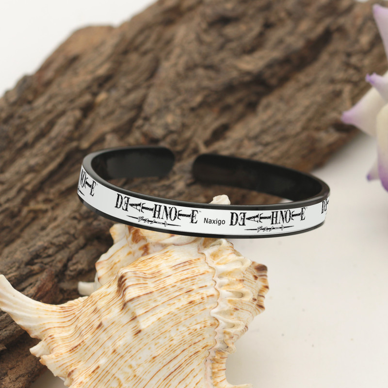 دستبند ناکسیگو مدل شب تاب طرح Death Note کد BR7053 دستبند ناکسیگو مدل شب تاب طرح Death Note کد BR7053