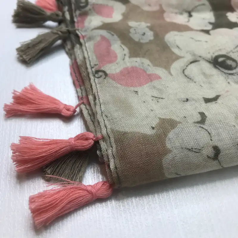 شال زنانه مدل گل دار