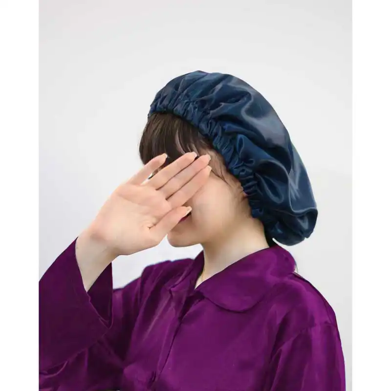 کلاه زنانه مدل خواب ساتن رنگ سرمه ای