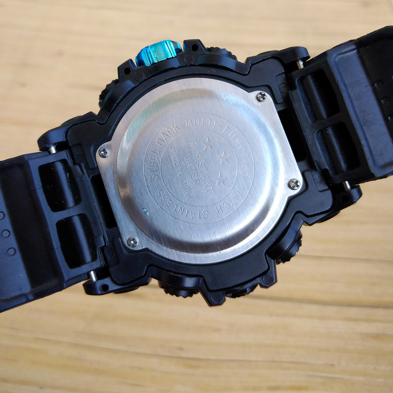 ساعت مچی دیجیتال پسرانه مدل اسپرت آسترس کد QR