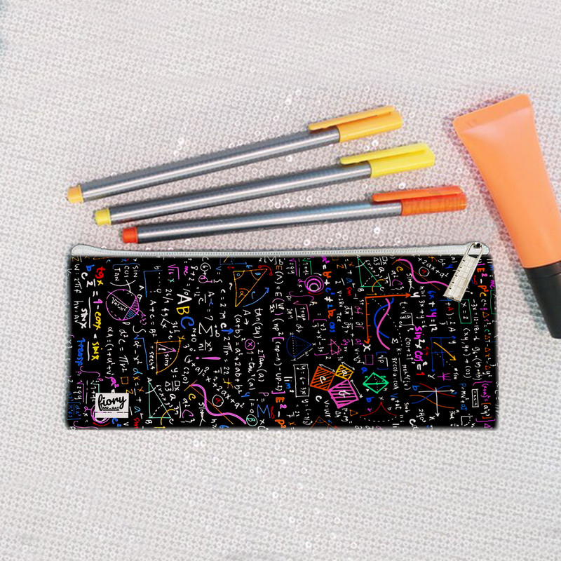 دفتر مشق 50 برگ مستر راد مدل ریاضی کد fiory 2089 به همراه جامدادی