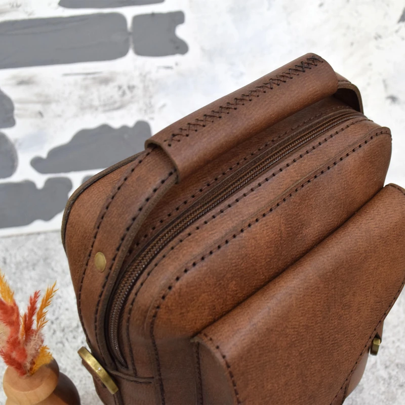 عکس شماره 6 : کیف دوشی چرمی مدل آنتیک