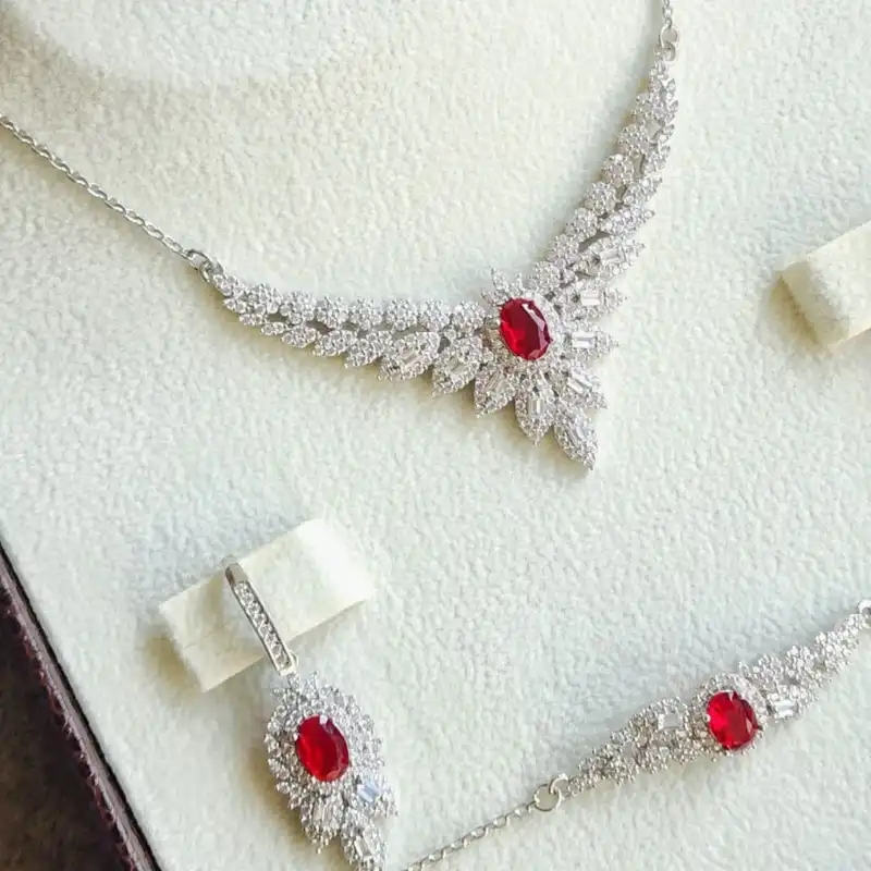 نیم ست نقره زنانه مدل برلیان اناری کد 0121