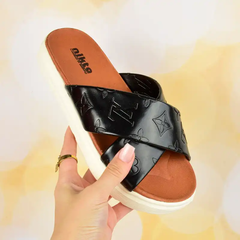 دمپایی زنانه مدل BK.4033