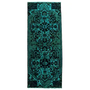 فرش دستبافت رنگ شده کناره طول دو و نیم متر طرح وینتج کد 991290